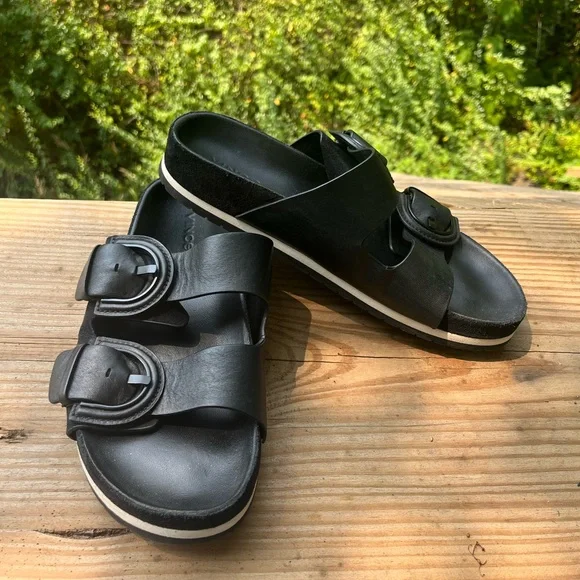 Vince Glyn black slides/sandals - Picture 3 of 6